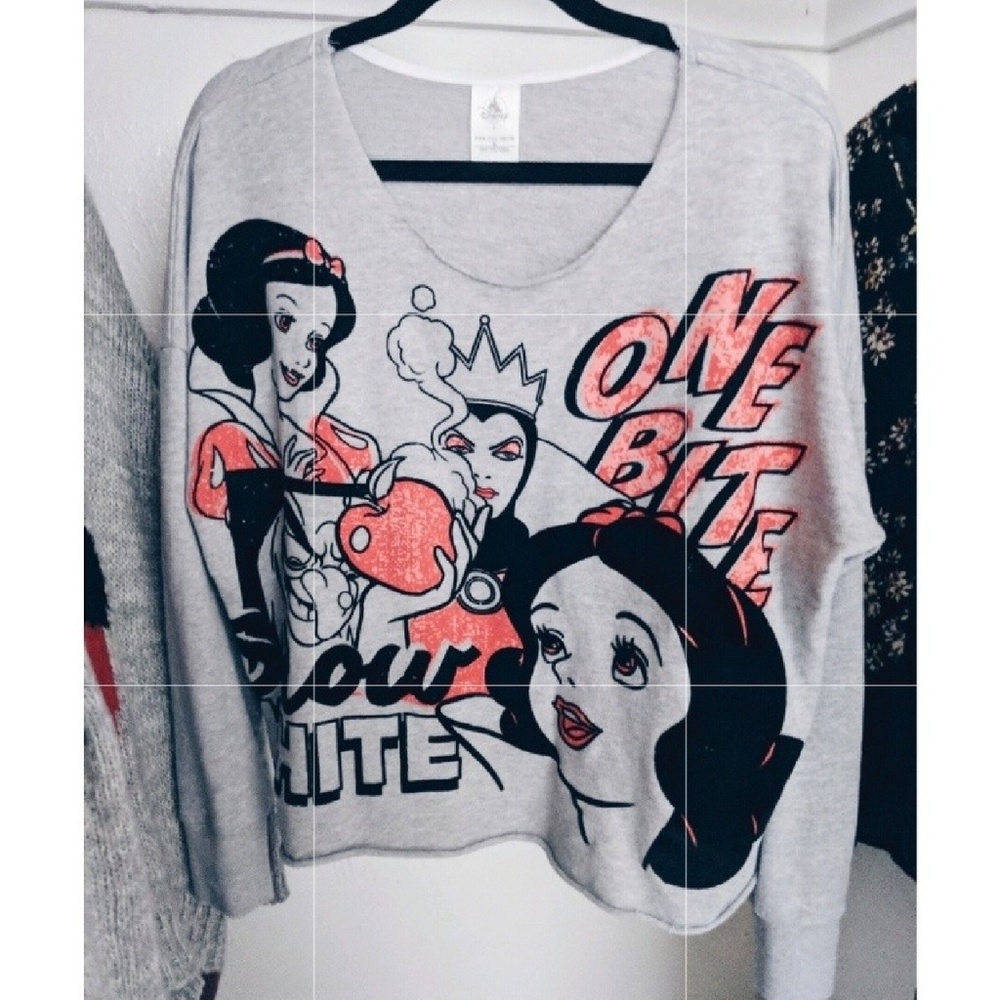 ❤ Disney's Snow White Crop Top ❤
